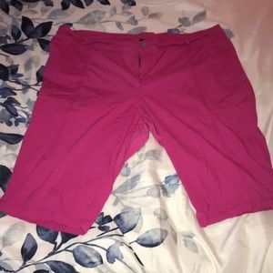 ❤️Lane Bryant pink 28 Capri pants